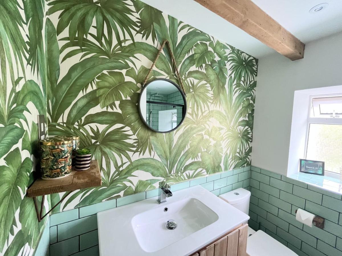 The Little Cottage By Truabode Holiday Lets & Short Lets Newquay - Parking, Wifi & Pet Friendly Brauneberg Exteriör bild